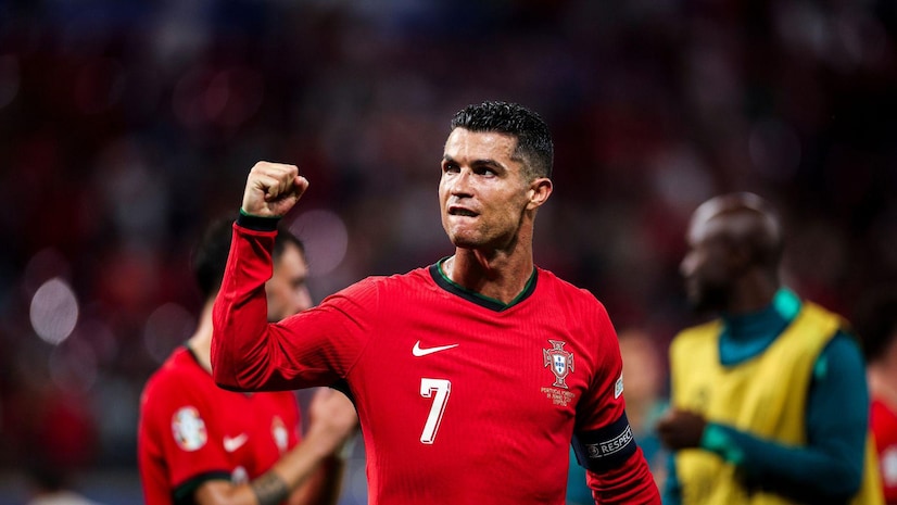 问鼎娱乐官网：门将大雷or颜骏凌？王大雷中超首轮染红后，近一个月无正式比赛.